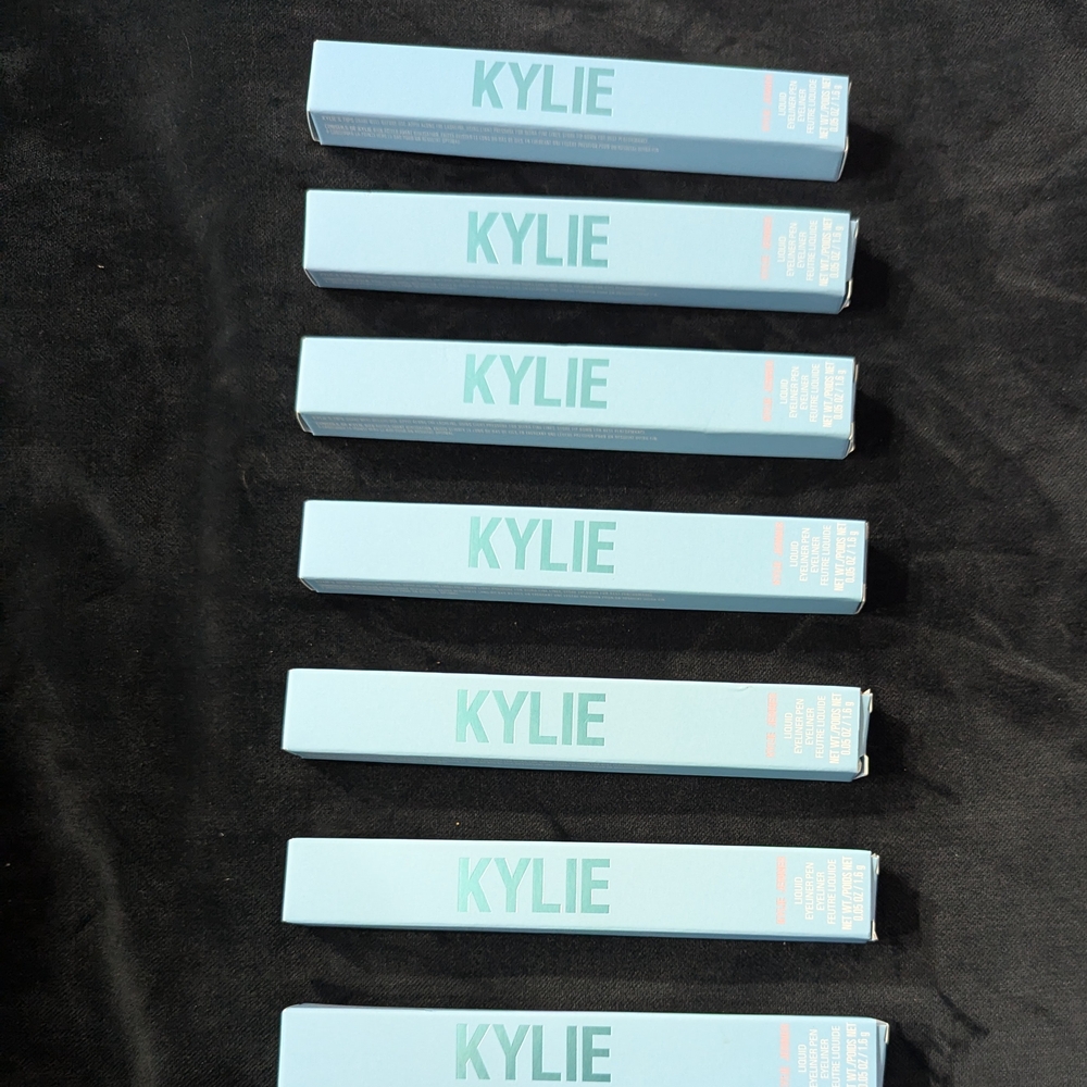 Kylie Cosmetics Eyeliner - Pink